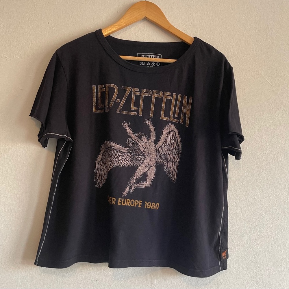 Led Zeppelin t-shirt